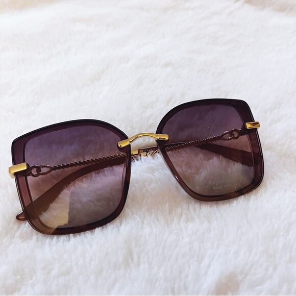 Gia Clear Dark Purple Chain Link Oversized Sunglasses - Picture 2 of 11